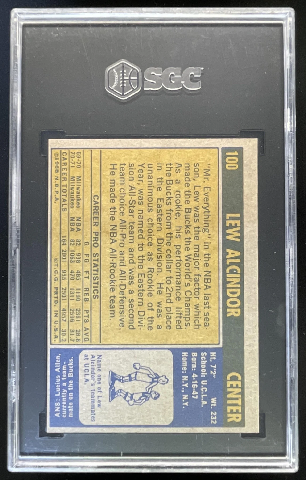 1971-72 Topps #100 Lew Alcindor SGC 5.5 - Image 2
